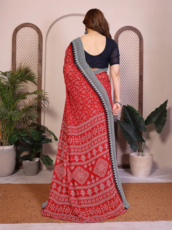 Floral_print_Georgette_Saree_With_UnStitched_Blouse_Piece_(RED)