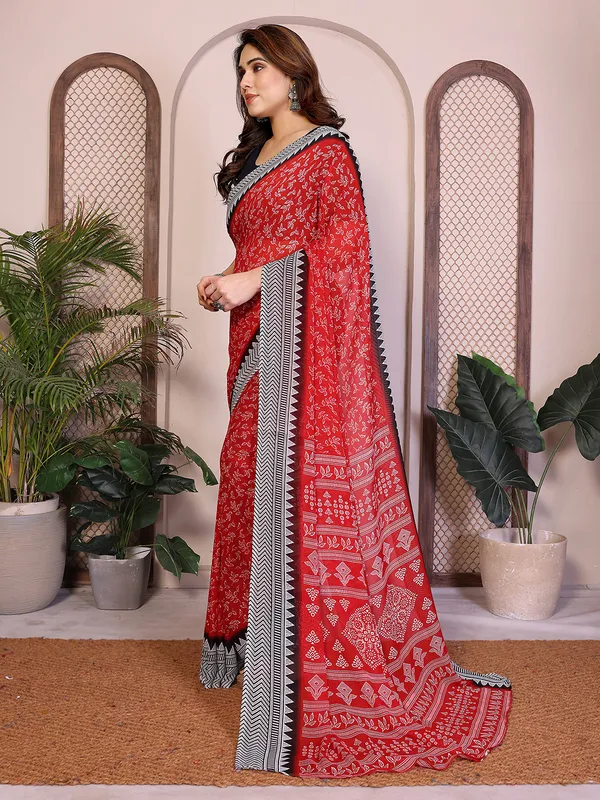 Floral_print_Georgette_Saree_With_UnStitched_Blouse_Piece_(RED)