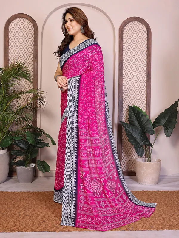 Floral_print_Georgette_Saree_With_UnStitched_Blouse_Piece_(PINK)