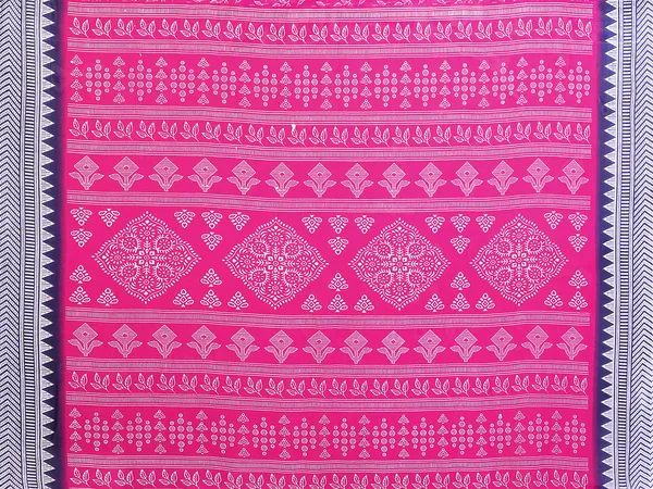 Floral_print_Georgette_Saree_With_UnStitched_Blouse_Piece_(PINK)