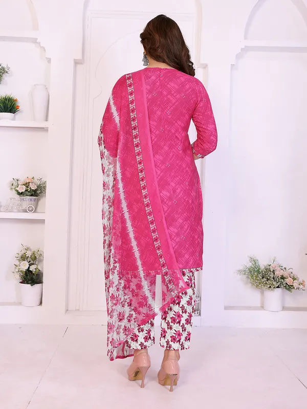 Unstitched_Crepe_Salwar_Suit_Material_Floral_Print,_Paisley