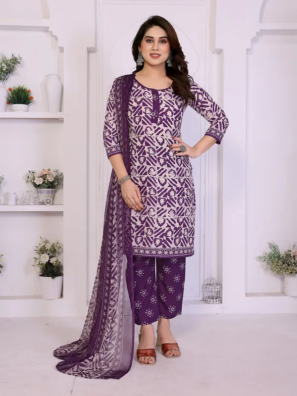 Unstitched_Crepe_Salwar_Suit_Material_Floral_Print,_Paisley
