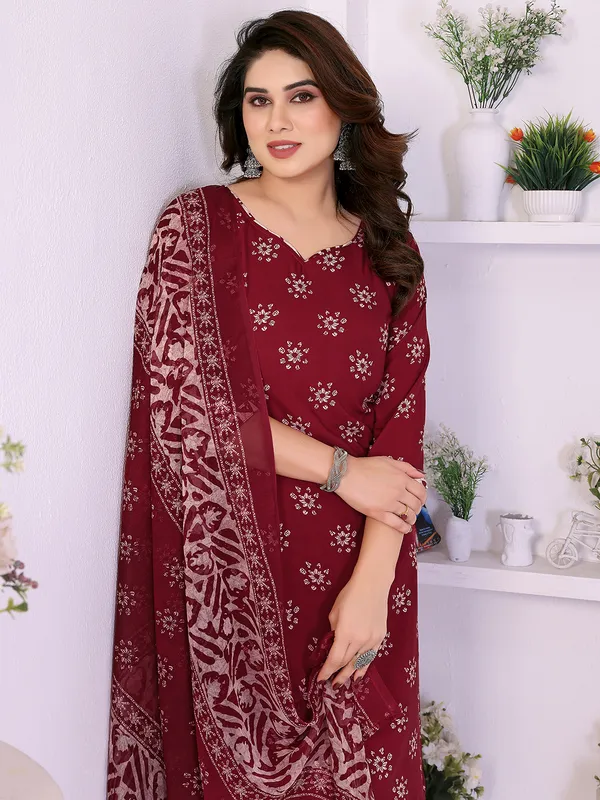 Unstitched_Crepe_Salwar_Suit_Material_Floral_Print,_Paisley