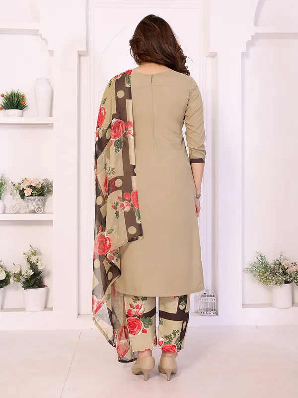 Unstitched_Crepe_Salwar_Suit_Material_Floral_Print,_Paisley
