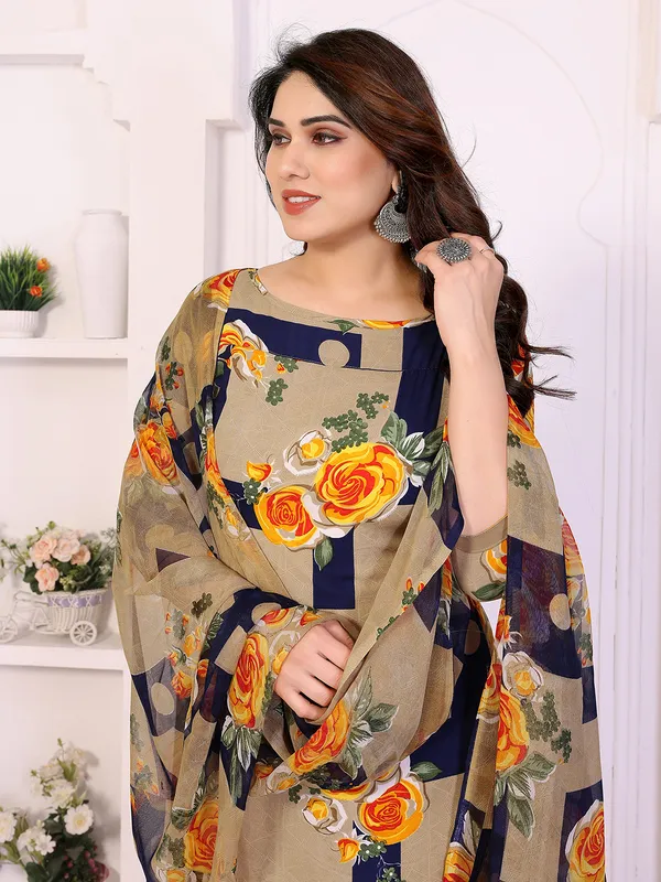 Unstitched_Crepe_Salwar_Suit_Material_Floral_Print,_Paisley