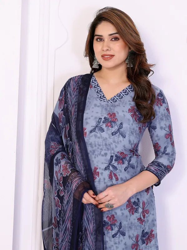 Unstitched_Crepe_Salwar_Suit_Material_Floral_Print,_Paisley