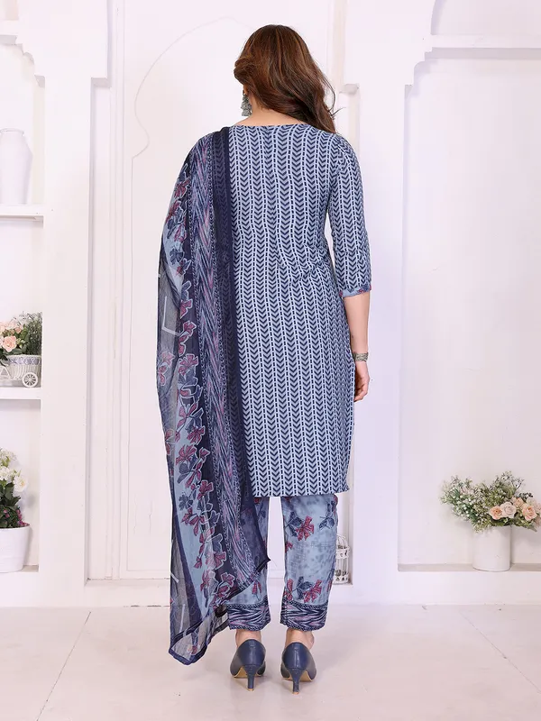 Unstitched_Crepe_Salwar_Suit_Material_Floral_Print,_Paisley