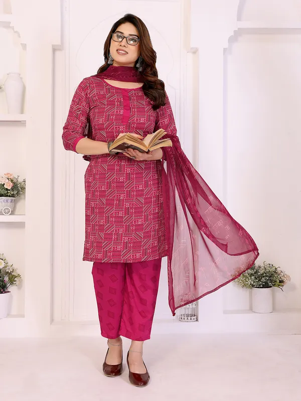Unstitched_Crepe_Salwar_Suit_Material_Floral_Print,_Paisley