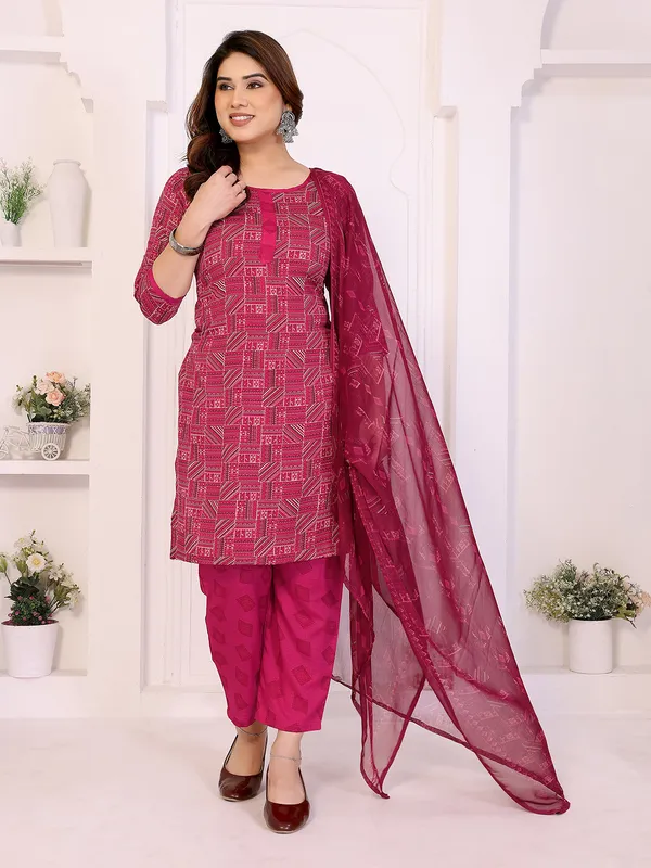 Unstitched_Crepe_Salwar_Suit_Material_Floral_Print,_Paisley
