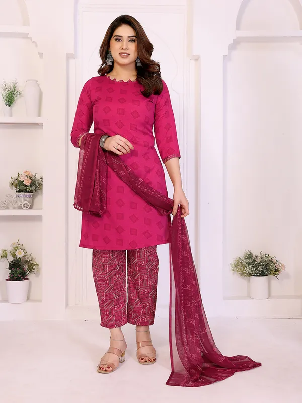 Unstitched_Crepe_Salwar_Suit_Material_Floral_Print,_Paisley