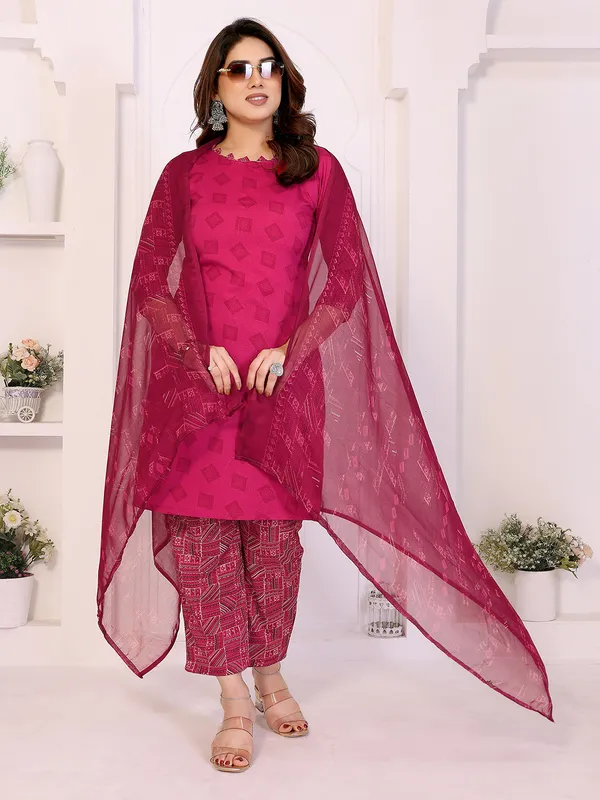 Unstitched_Crepe_Salwar_Suit_Material_Floral_Print,_Paisley