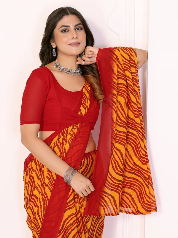 Printed_Daily_Wear_Georgette_Saree_With_Unstitched_Blouse_Piece