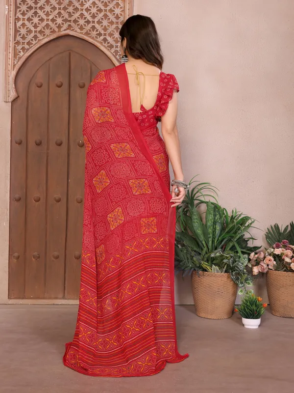 Printed_Daily_Wear_Georgette_Saree_With_Unstitched_Blouse_Piece