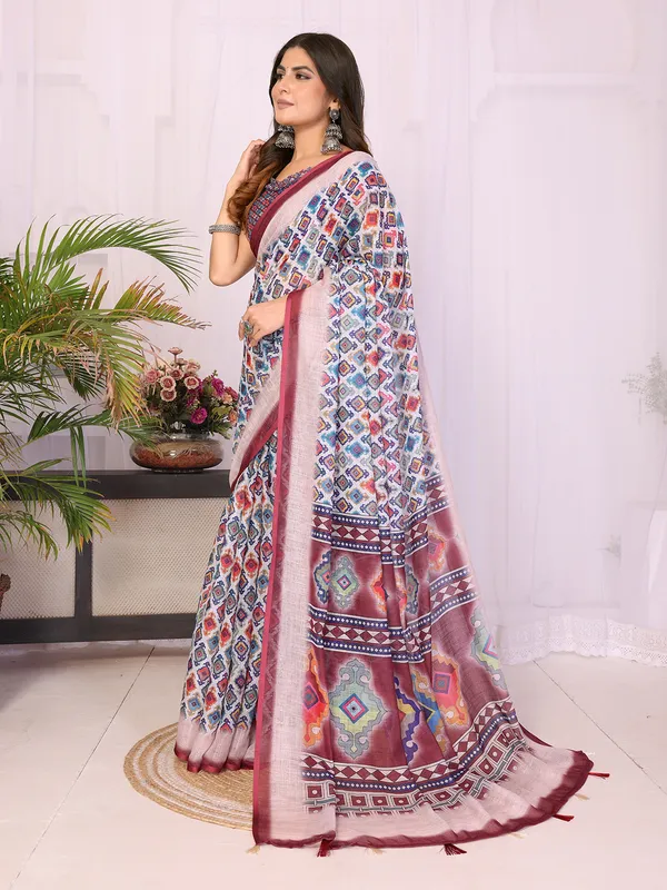 Digital_Print_Cotton_Linen_Saree_With_Unstitched_Blouse_Piece