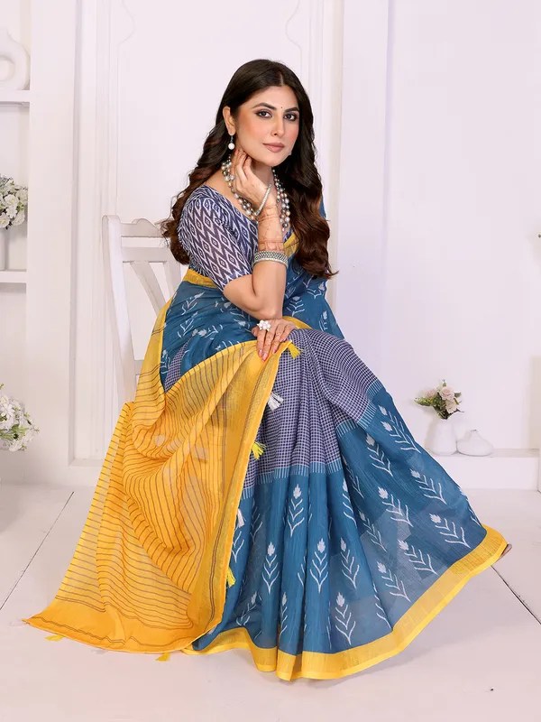Digital_Print_Cotton_Linen_Saree_With_Unstitched_Blouse_Piece