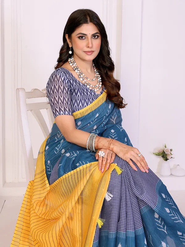 Digital_Print_Cotton_Linen_Saree_With_Unstitched_Blouse_Piece