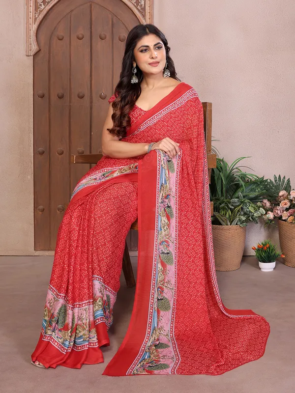 Elegant_Moss_Georgette_Saree_With_Unstitched_Blouse_Piece