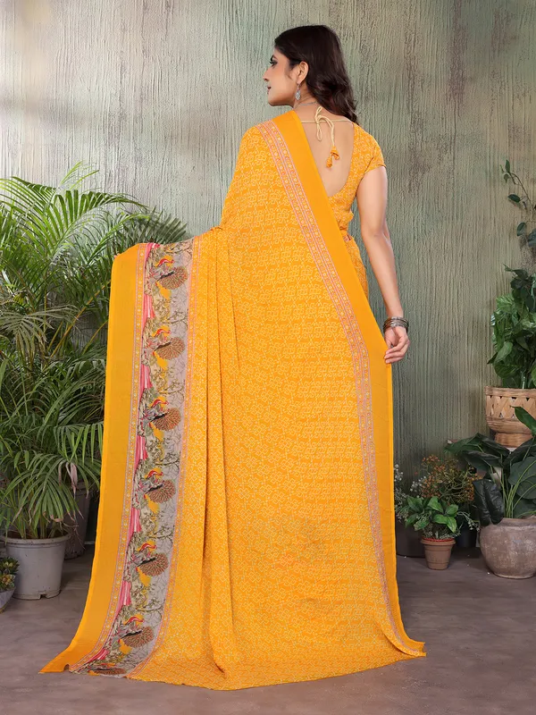 Elegant_Moss_Georgette_Saree_With_Unstitched_Blouse_Piece