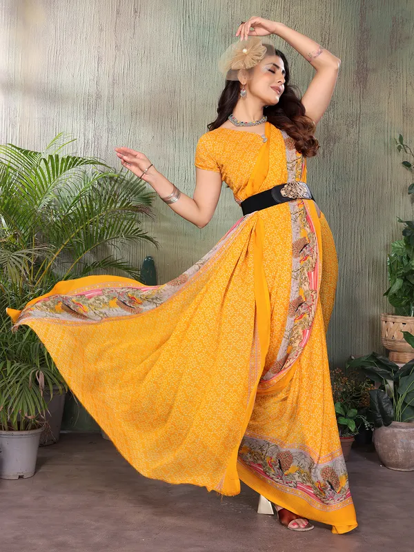Elegant_Moss_Georgette_Saree_With_Unstitched_Blouse_Piece