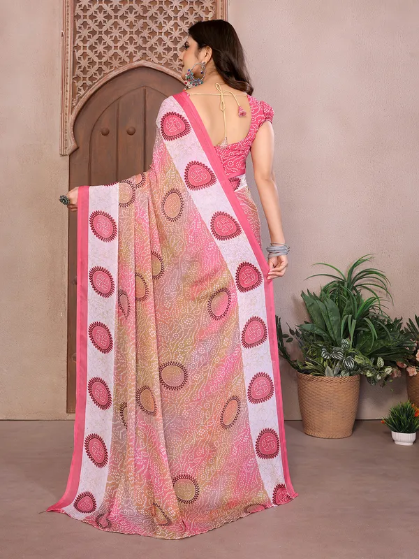 Elegant_Moss_Georgette_Saree_With_Unstitched_Blouse_Piece