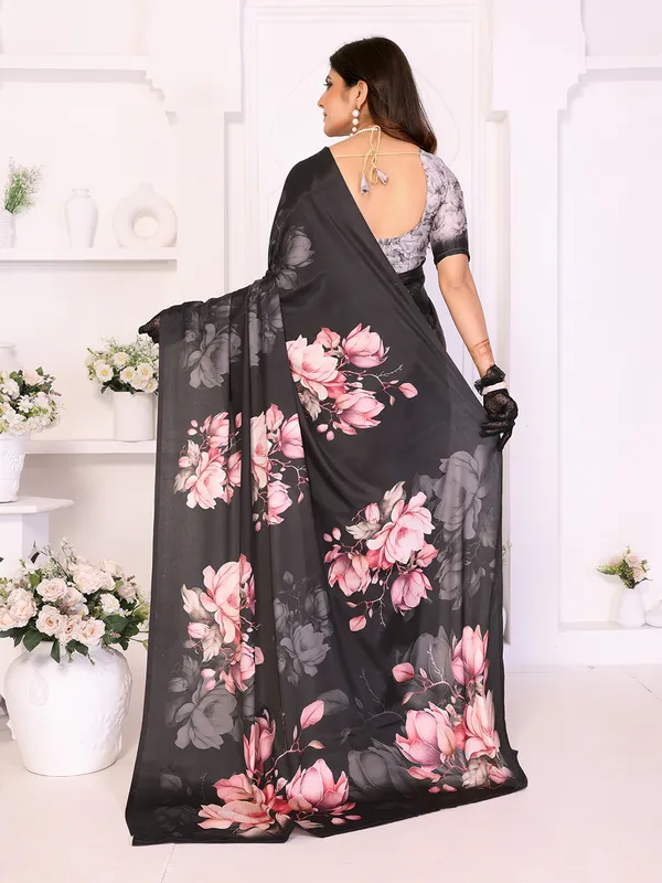 Silk_Blend_Printed_Saree_With_Unstitched_Blouse_Piece