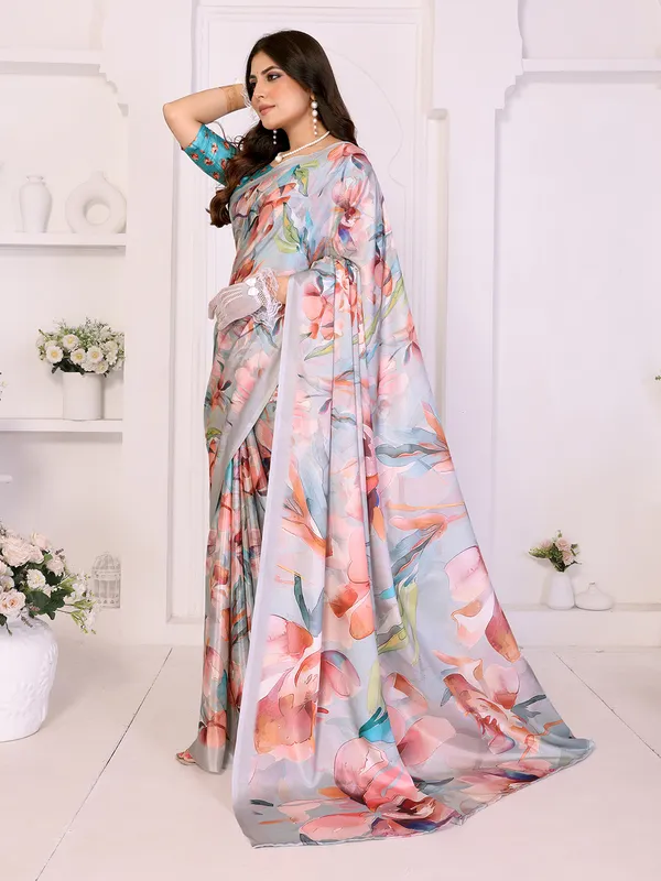 Silk_Blend_Printed_Saree_With_Unstitched_Blouse_Piece