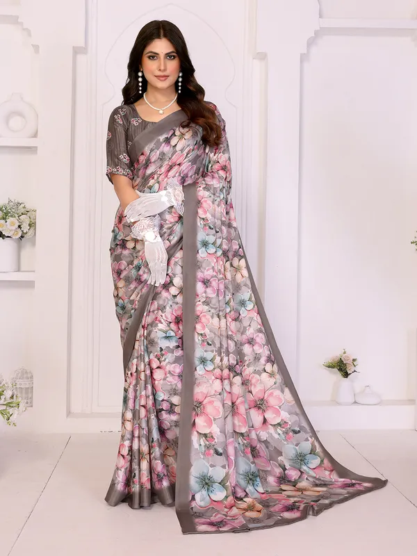 Silk_Blend_Printed_Saree_With_Unstitched_Blouse_Piece