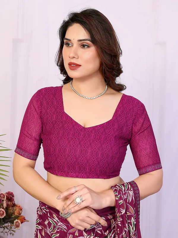 Printed_Lace_Border_Saree_With_UnStitched_Blouse_Piece_(MAROON)