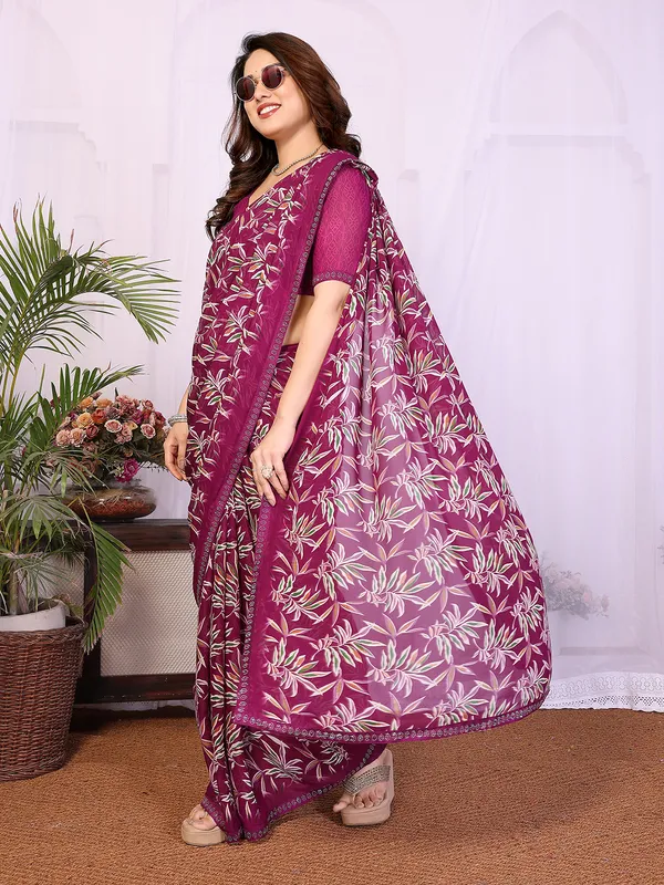Printed_Lace_Border_Saree_With_UnStitched_Blouse_Piece_(MAROON)