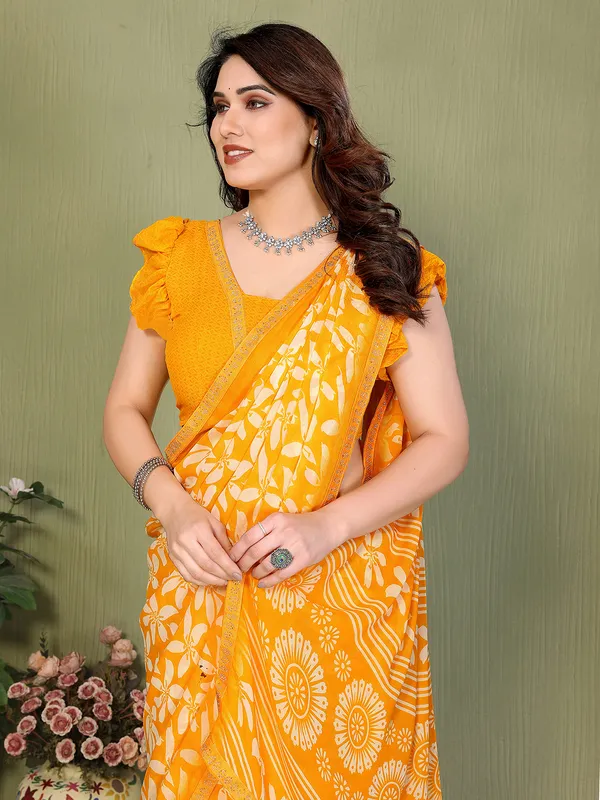 Printed_Lace_Border_Saree_With_UnStitched_Blouse_Piece_(YELLOW)