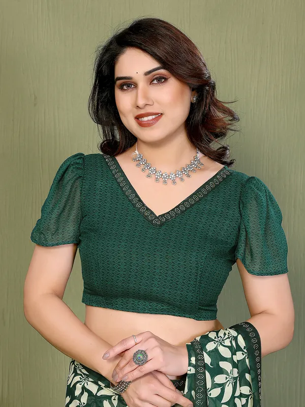 Printed_Lace_Border_Saree_With_UnStitched_Blouse_Piece_(GREEN)
