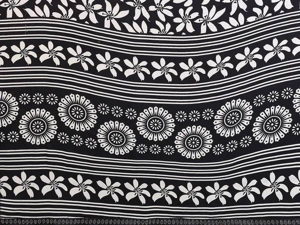Printed_Lace_Border_Saree_With_UnStitched_Blouse_Piece_(BLACK)