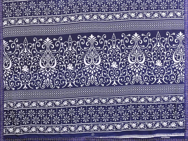 Printed_Lace_Border_Saree_With_UnStitched_Blouse_Piece_(Blue)