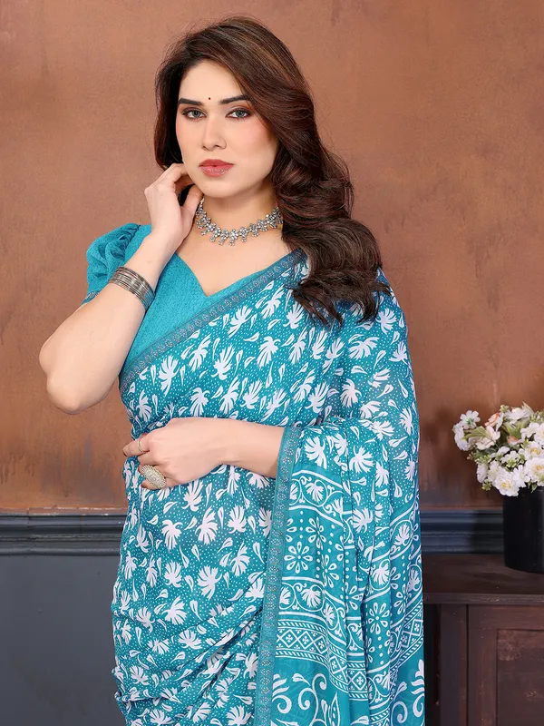 Printed_Lace_Border_Saree_With_UnStitched_Blouse_Piece_(Aqua)