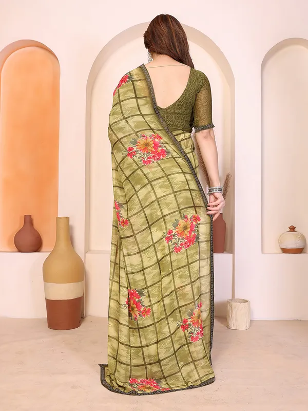 Printed_Lace_Border_Saree_With_UnStitched_Blouse_Piece_(Green)