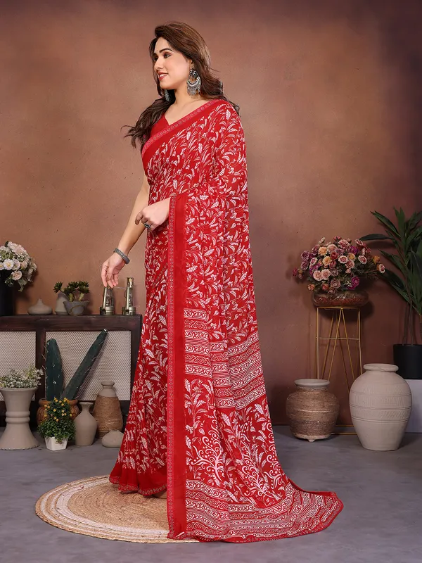 Printed_Lace_Border_Saree_With_UnStitched_Blouse_Piece_(Red)