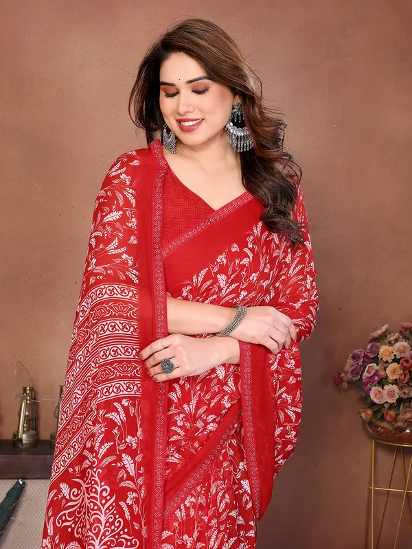 Printed_Lace_Border_Saree_With_UnStitched_Blouse_Piece_(Red)
