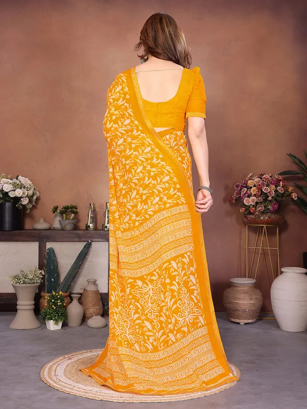 Printed_Lace_Border_Saree_With_UnStitched_Blouse_Piece_(Yellow)