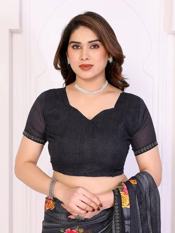 Floral_Print_Lace_Border_Saree_With_UnStitched_Blouse_Piece_(GREY)