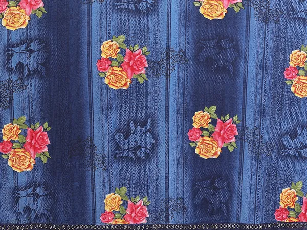 Floral_Print_Lace_Border_Saree_With_UnStitched_Blouse_Piece_(BLUE)