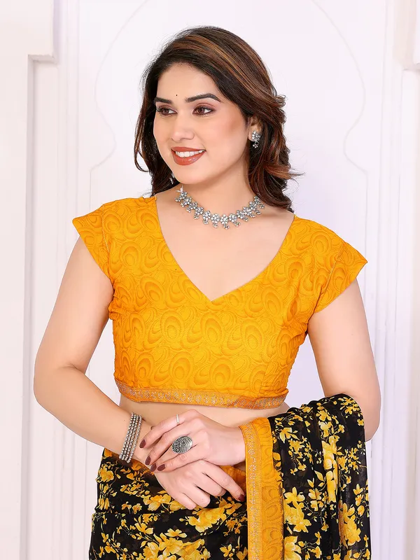 Floral_Print_Lace_Border_Saree_With_UnStitched_Blouse_Piece_(YELLOW)