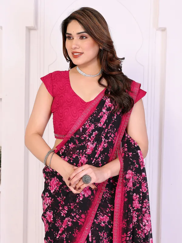 Floral_Print_Lace_Border_Saree_With_UnStitched_Blouse_Piece_(PINK)