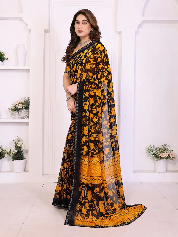 Floral_Print_Lace_Border_Saree_With_UnStitched_Blouse_Piece_(YELLOW)