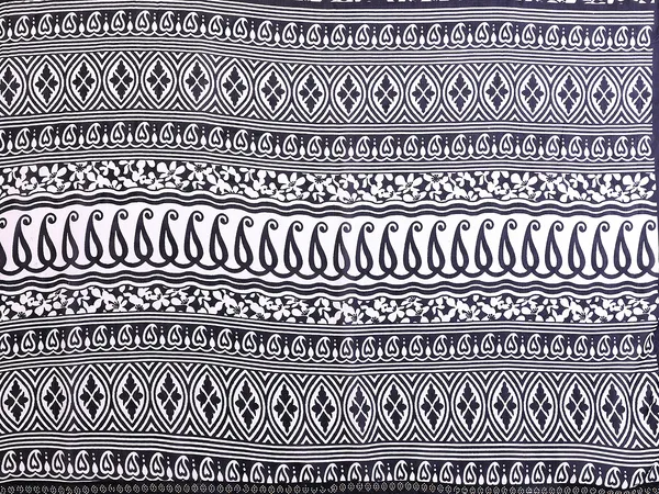 Floral_Print_Lace_Border_Saree_With_UnStitched_Blouse_Piece_(BLACK)