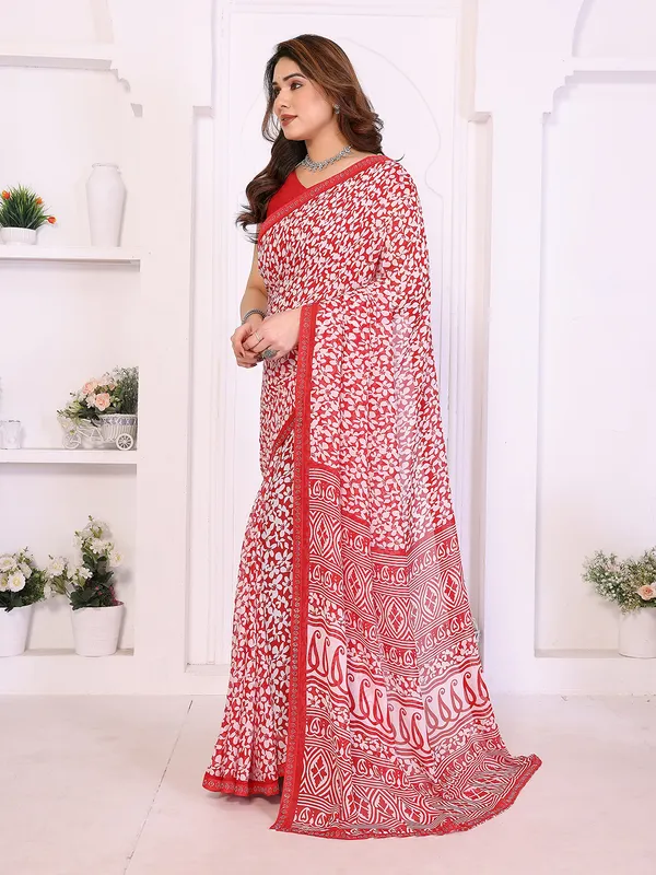 Floral_Print_Lace_Border_Saree_With_UnStitched_Blouse_Piece_(RED)