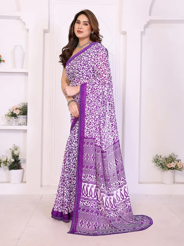 Floral_Print_Lace_Border_Saree_With_UnStitched_Blouse_Piece_(PURPLE)