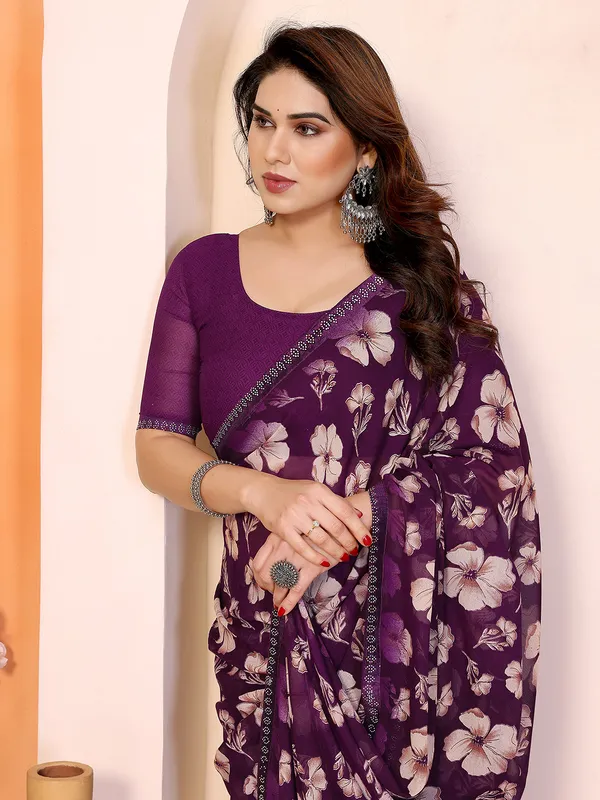 Floral_Print_Lace_Border_Saree_With_UnStitched_Blouse_Piece_(Purple)