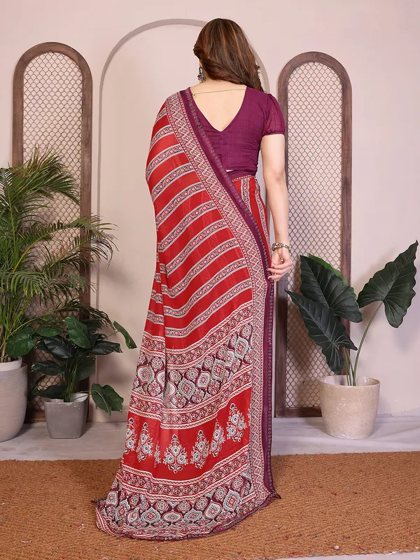 Printed_Lace_Border_Saree_With_UnStitched_Blouse_Piece_(RED)