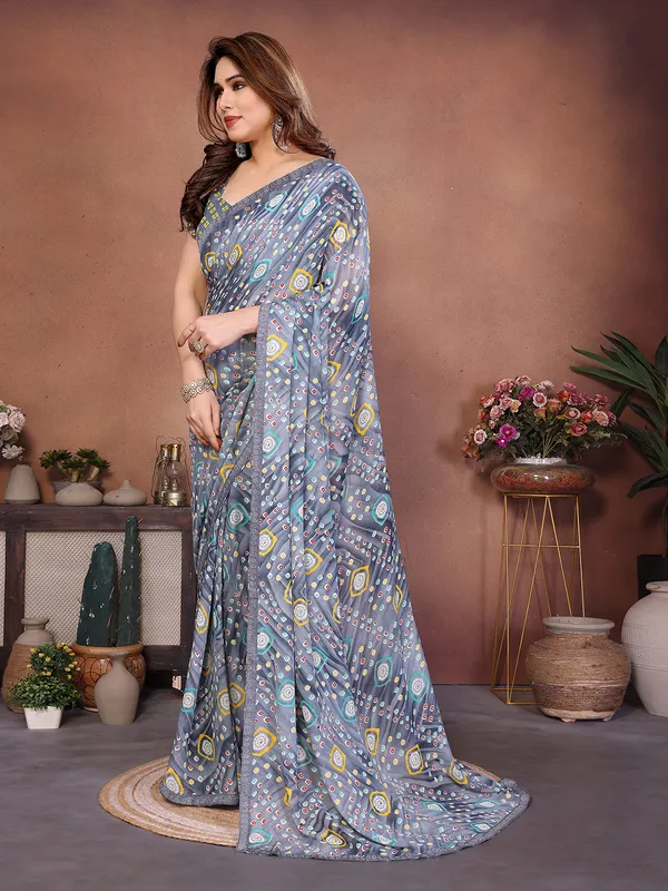 Bandhani_Print_Lace_Border_Saree_With_UnStitched_Blouse_Piece_(GREY)