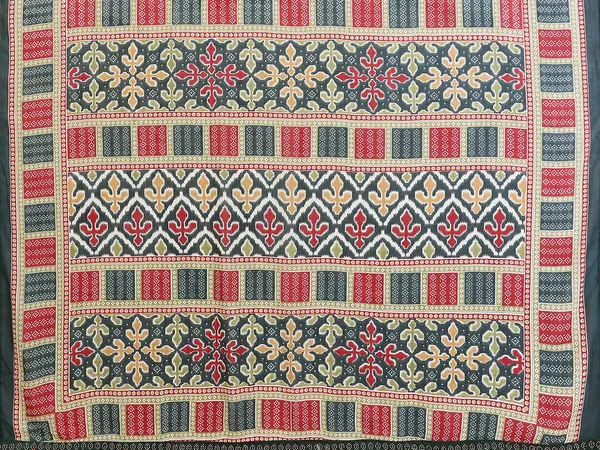 Printed_Lace_Border_Saree_With_UnStitched_Blouse_Piece_(RED)